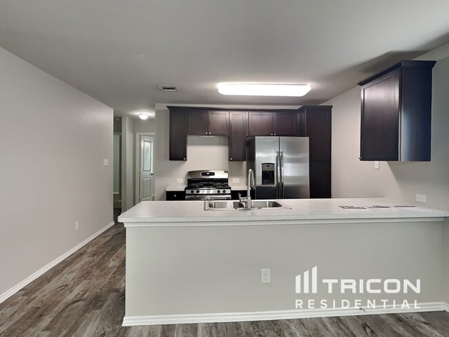 Building Photo - 8443 Amistad Cove