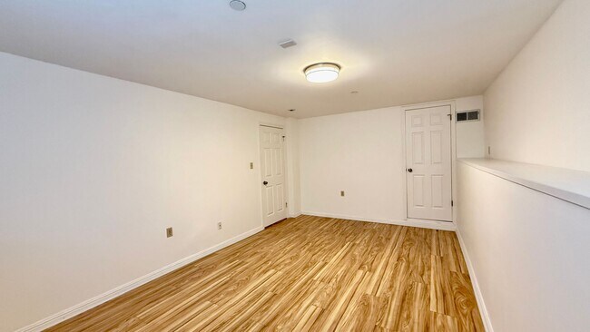 Building Photo - LT11MAIN