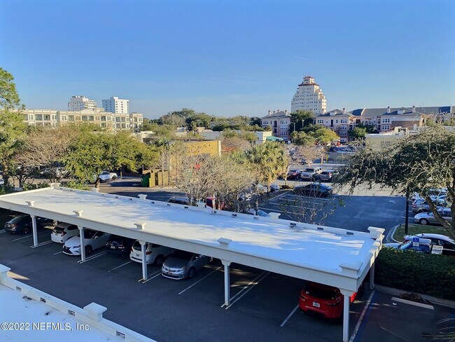 Building Photo - 2064 Herschel St