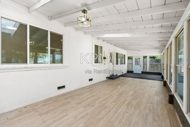 Building Photo - 2155 Portola Ave