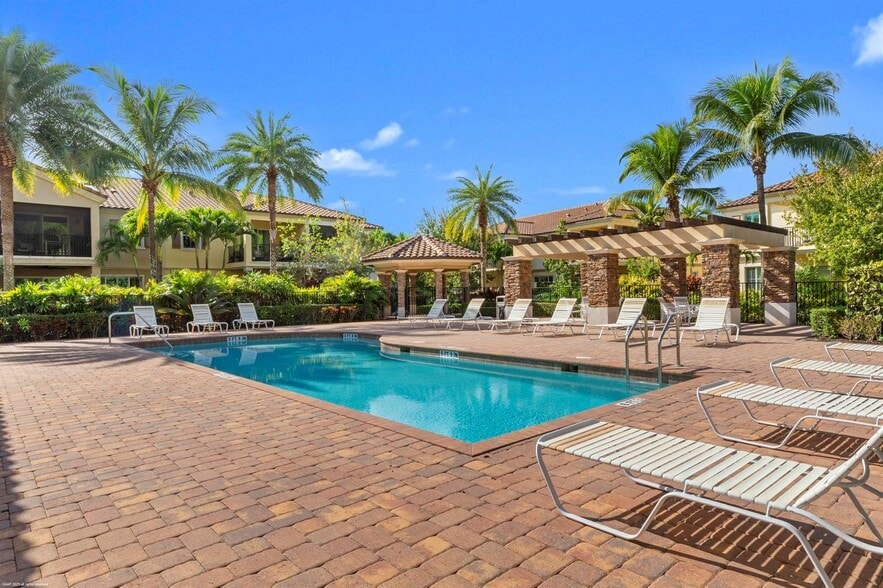 Building Photo - 170 Sword Fern Pl