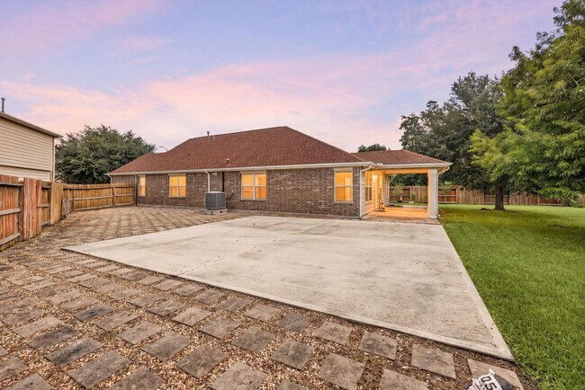 Building Photo - 15906 Arapaho Bend Ln