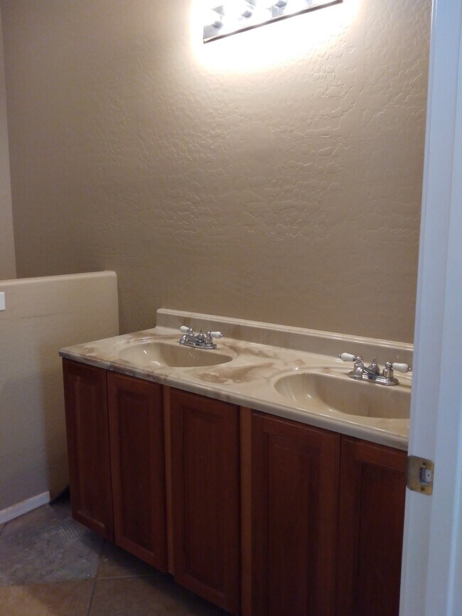 Building Photo - Maripoca Meadows 4bd 2.5bth for Rent