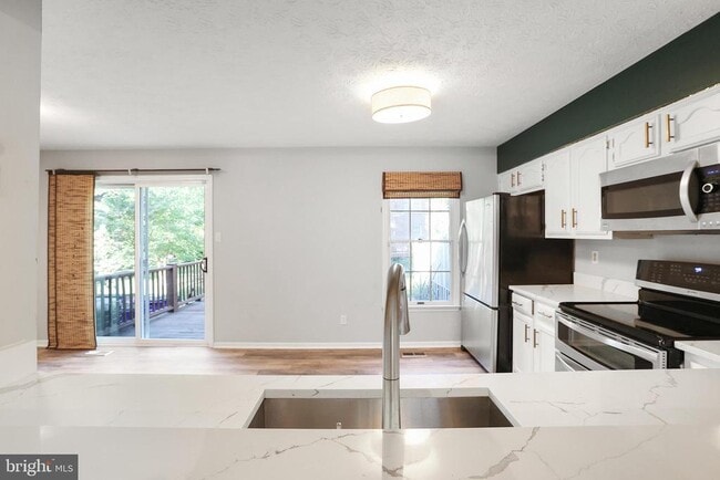 Building Photo - 5040 Southern Star Terrace