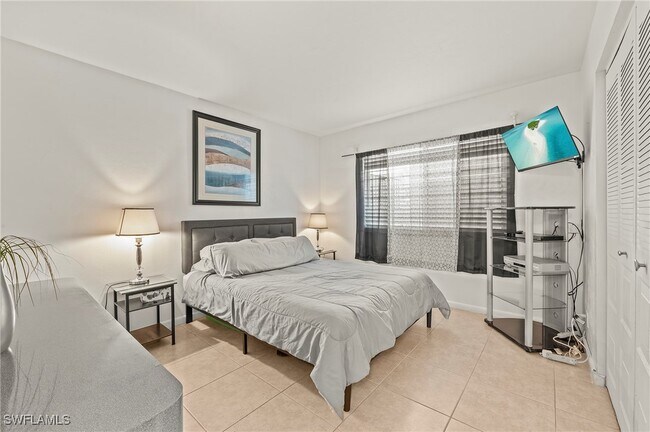 Building Photo - 4021 Ice Castle Way