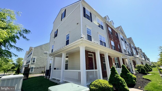 Building Photo - 3744 Green St