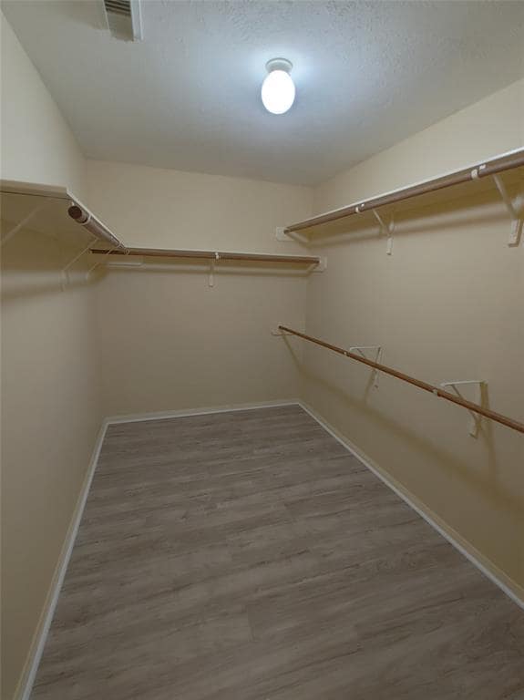 Building Photo - 28907 Fox Run Boulevard