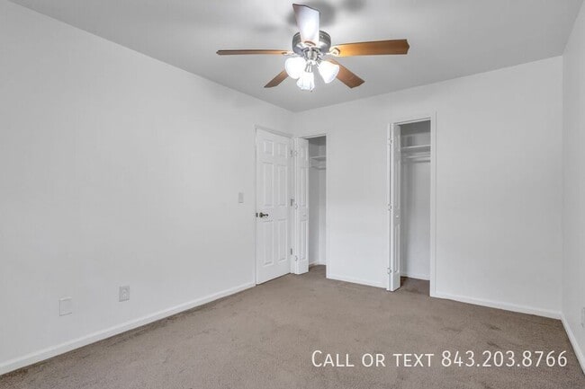 Building Photo - 302 Springview Ln