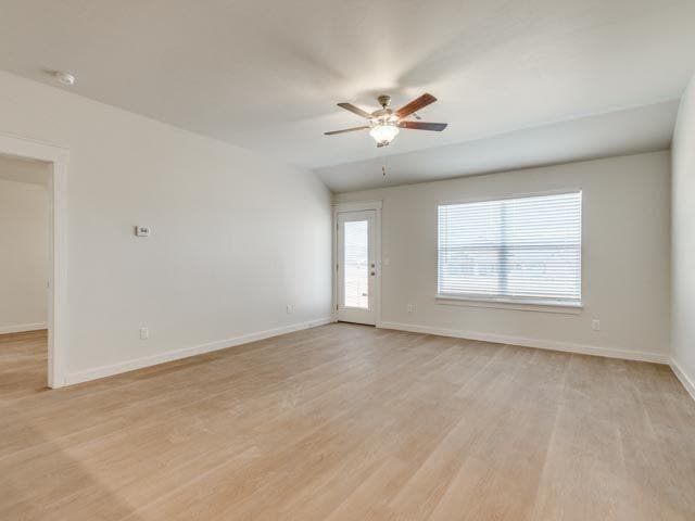 Building Photo - 1702 Highland Loop