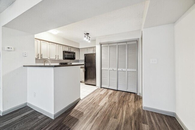 Building Photo - 1710 W T C Jester Blvd