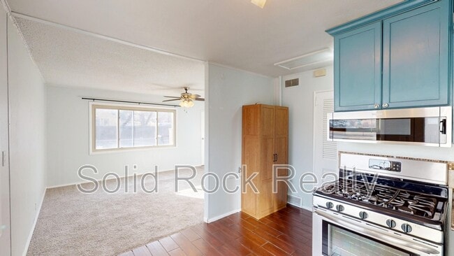 Building Photo - 1917 Ouray Ave