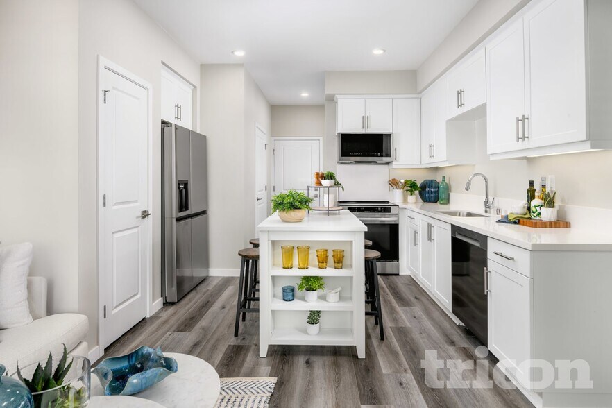 Building Photo - 10489 Viva Ct