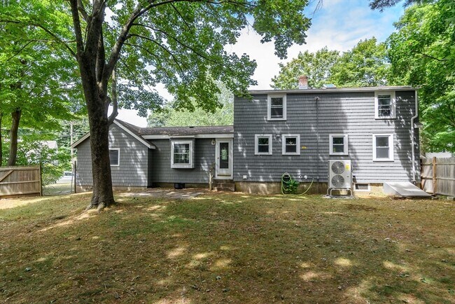 Building Photo - 7 Ferndale Rd