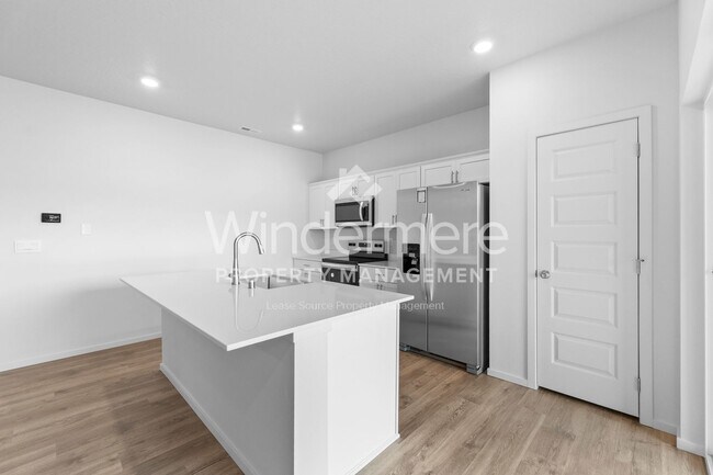 Building Photo - 3543 S Keller Ln