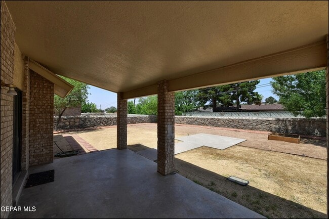 Building Photo - 695 Bluff Canyon Cir