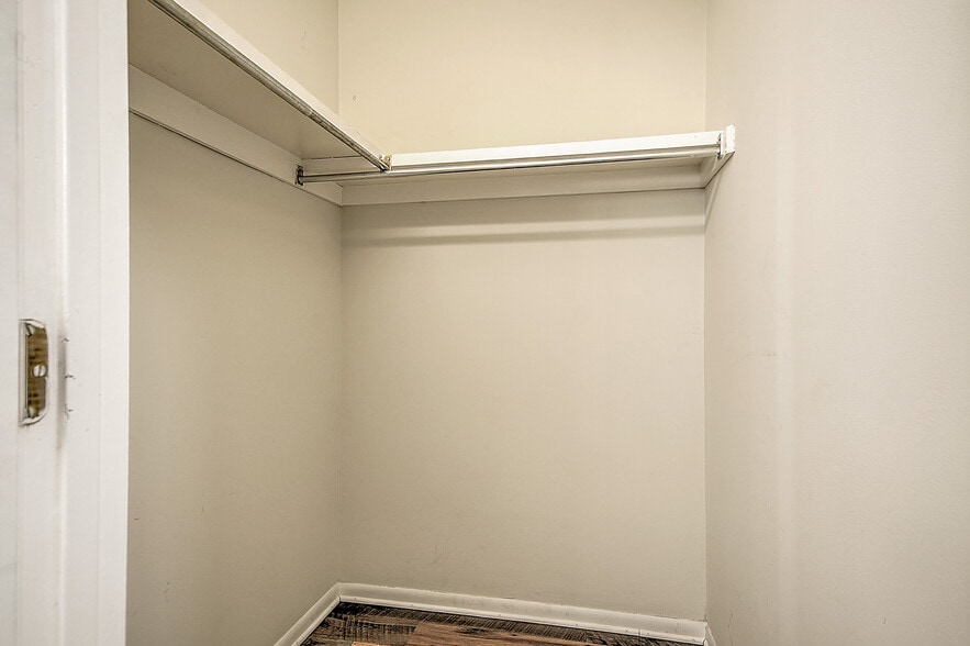 Building Photo - 109 Beechnut St