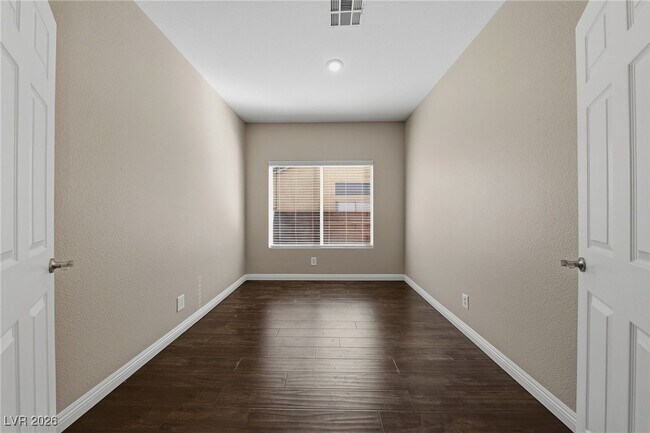 Building Photo - 8061 Yellow Daisy Ave