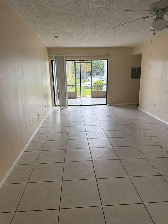 Building Photo - 3863 Atrium Dr