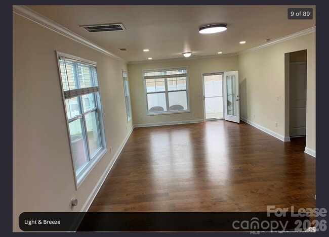 Building Photo - 1464 Bramblewood Dr