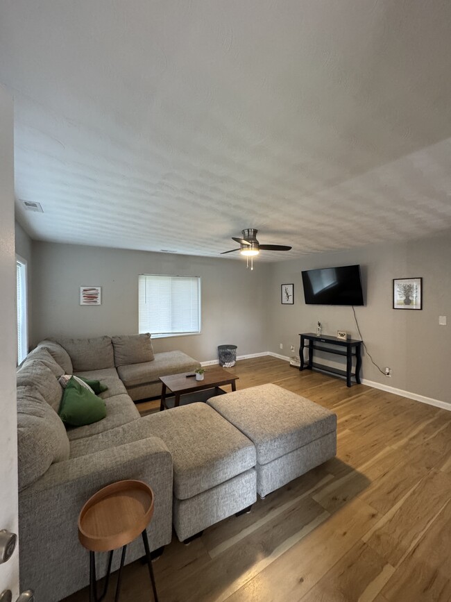 Building Photo - 523 Dudding Ave