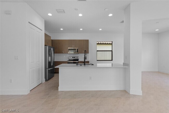 Building Photo - 5693 Cassidy Ln