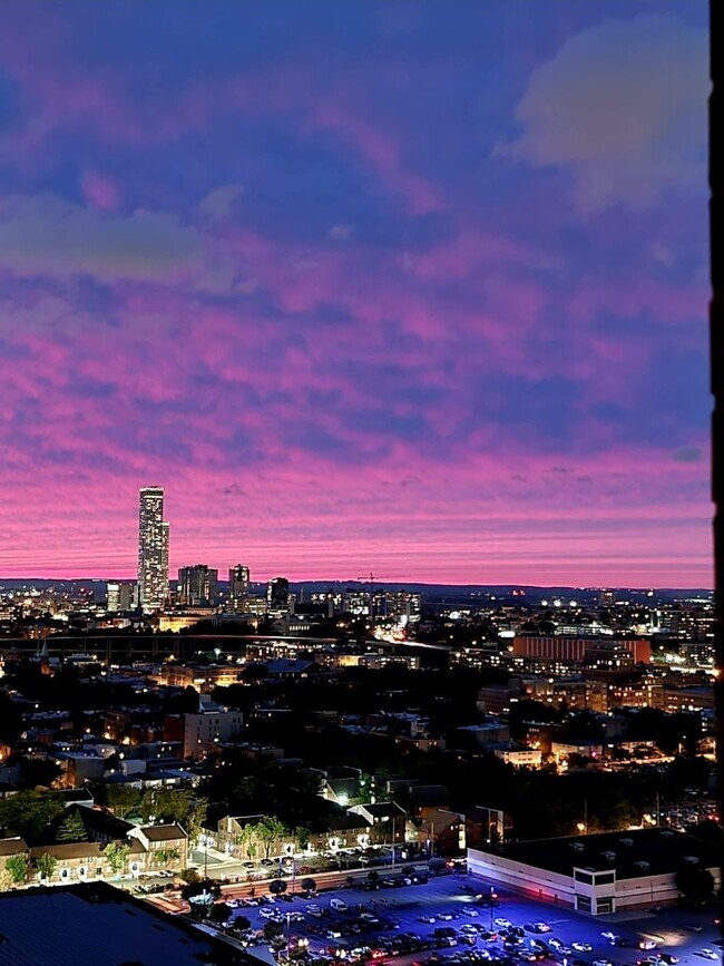 Building Photo - 389 Washington St