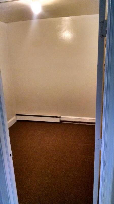 Building Photo - 770 Kohn St