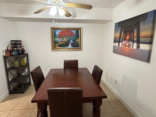 Building Photo - 6760 Heritage Grande