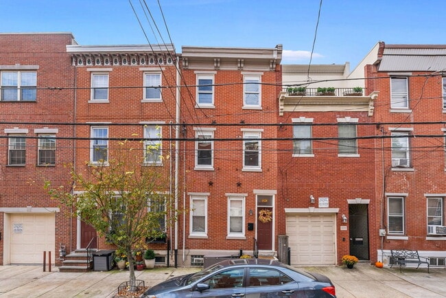 Primary Photo - 1528 Bainbridge St