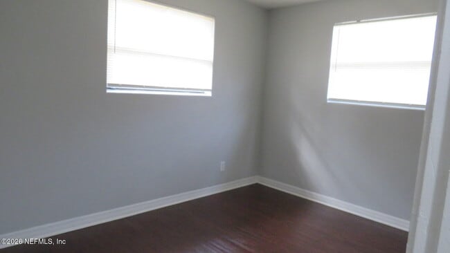 Building Photo - 1647 Dibble Cir E