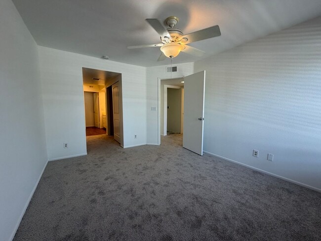 Building Photo - COSTA MESA 2 BEDROOM, 2 BATHROOM CONDO $3,400 (BRISTOL & BAKER)