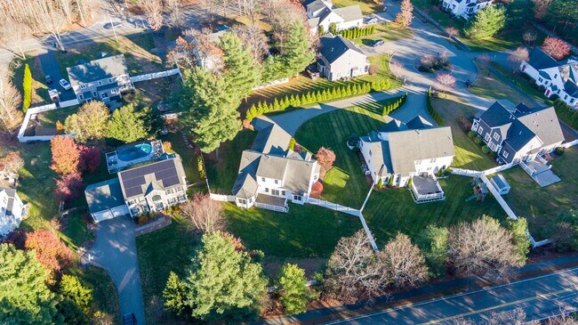 Building Photo - 5 Neff Dr