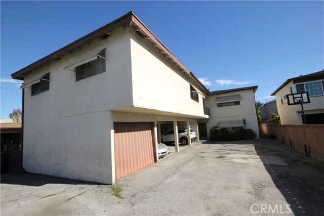 Building Photo - 1622 S Chapel Ave