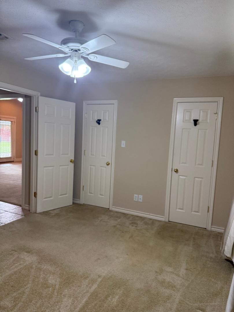 Building Photo - 2405 Tyler Ln