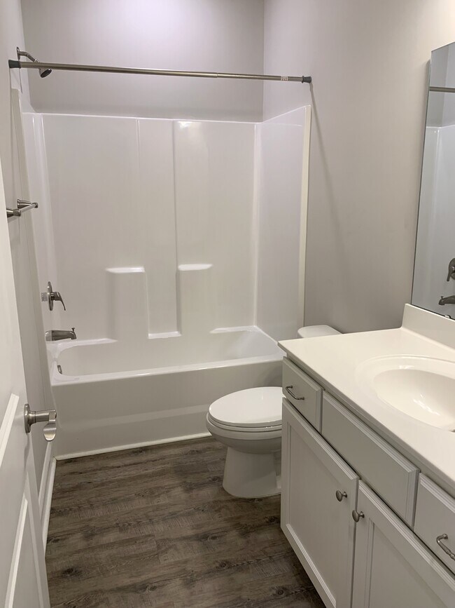 Building Photo - 1479 Lanterns Rest Rd