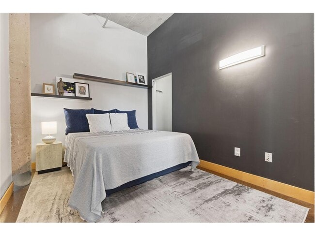 Building Photo - 918 N 3rd St