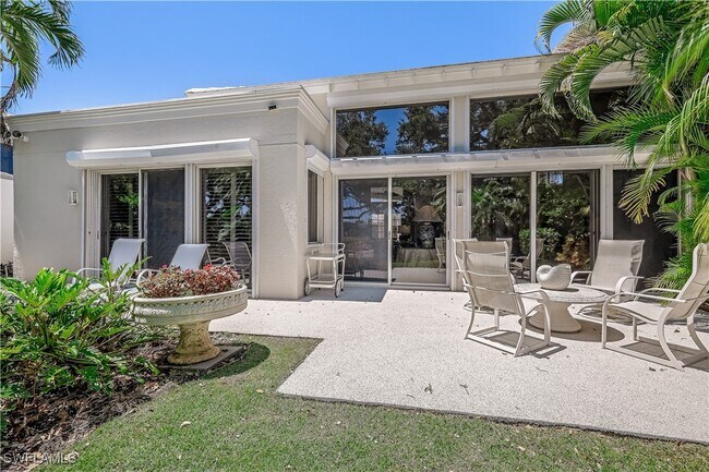 Building Photo - 7968 Grand Bay Dr