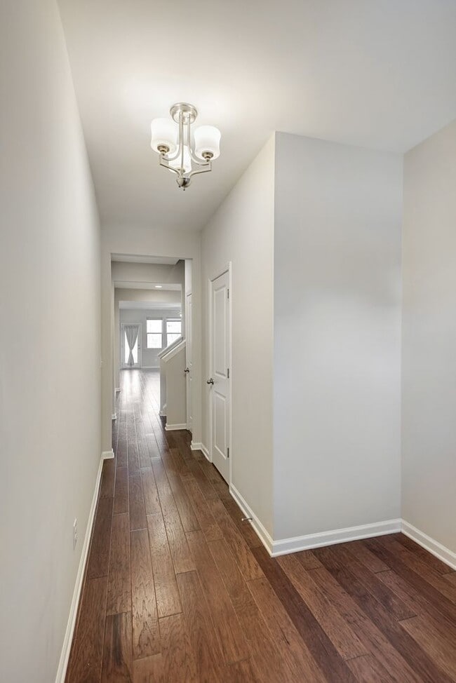 Building Photo - Contemporary, spacious 3-bedroom, 2.5-bath...