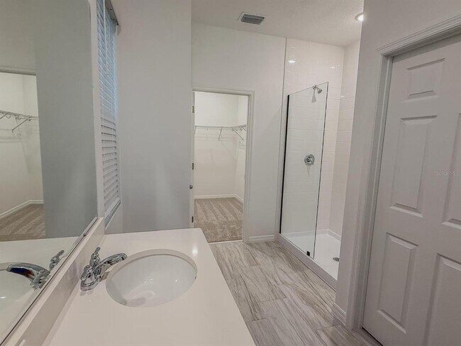 Building Photo - 438 Marion Lp