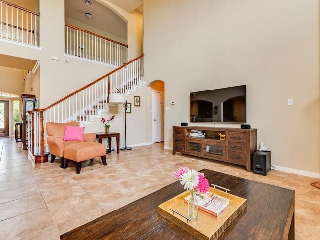 Building Photo - 2816 Canyon Valley Run