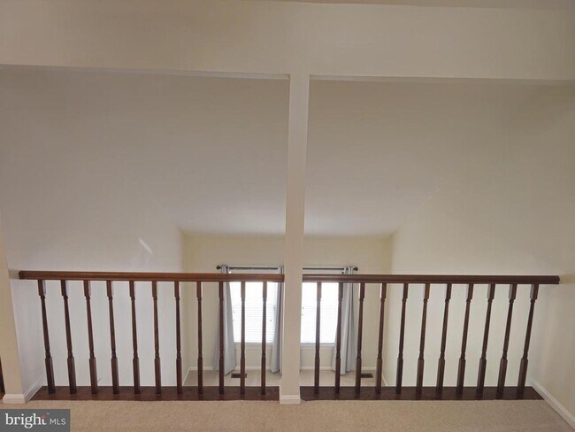 Building Photo - 6565 River Tweed Ln