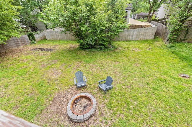 Building Photo - 4512 Salem Dr