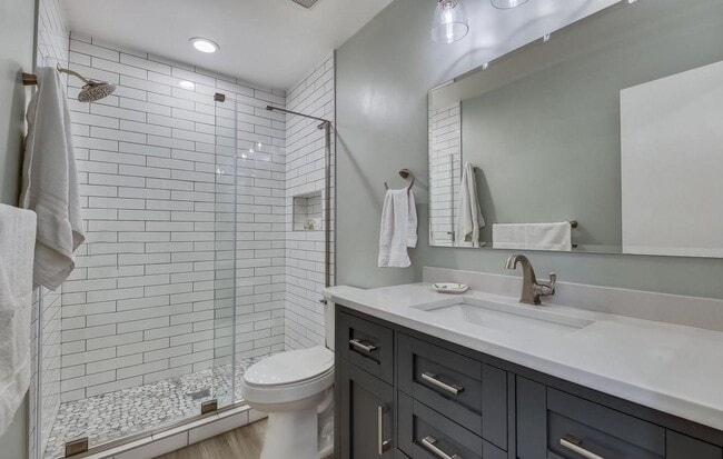 Building Photo - Fabulous 3BR/3.5BA Potomac Townhome, in In...