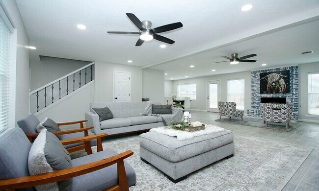 Building Photo - 25607 Pecan Valley Cir