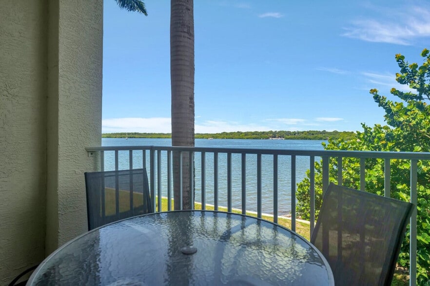 Building Photo - 8800 Bay Pines Blvd