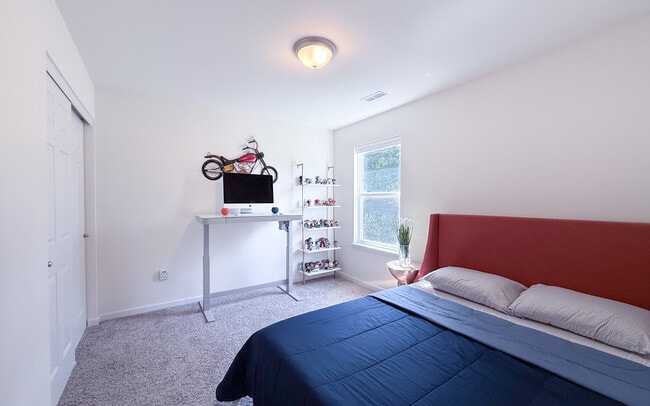 Building Photo - 161 Brookview Way Dr