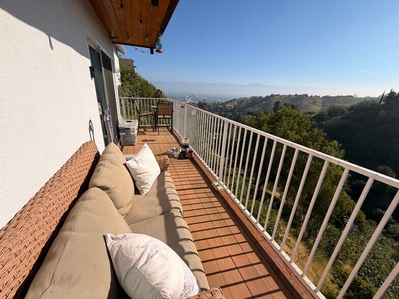 Building Photo - 3910 Cody Rd