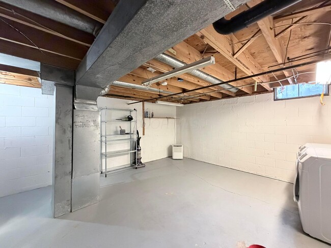 Building Photo - 5372 Portland St