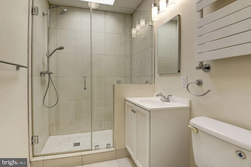 Building Photo - 3122 Warder St NW