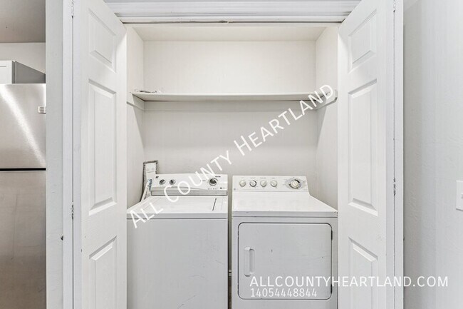 Building Photo - 307 W Wallace St